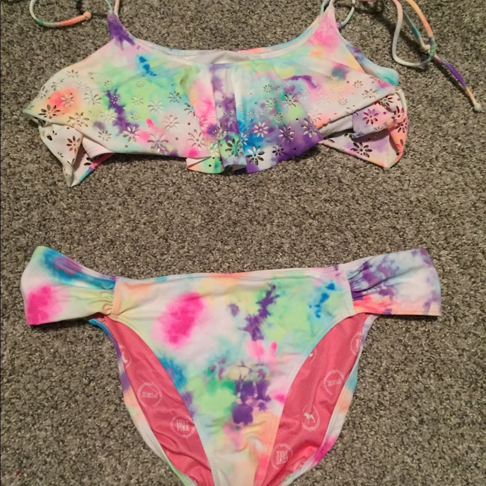 Tie dye vs pink bikini